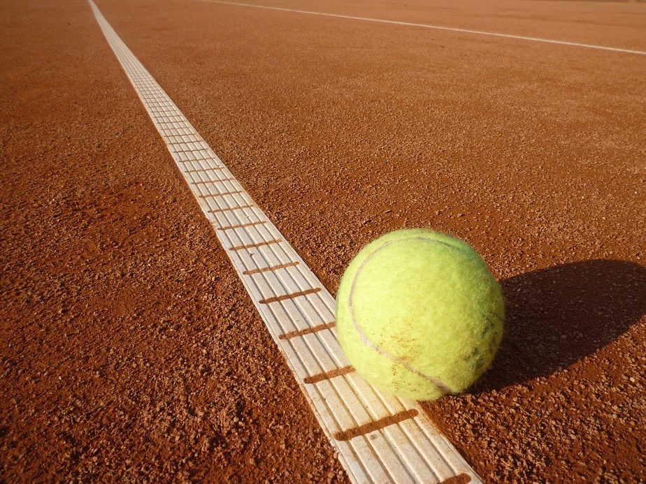 tennis-ball-443272_960_720